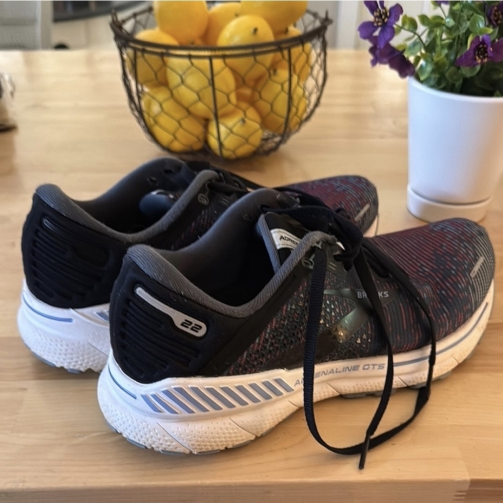 EUC Brooks Adreline Women's Running Shoes - Black and Red